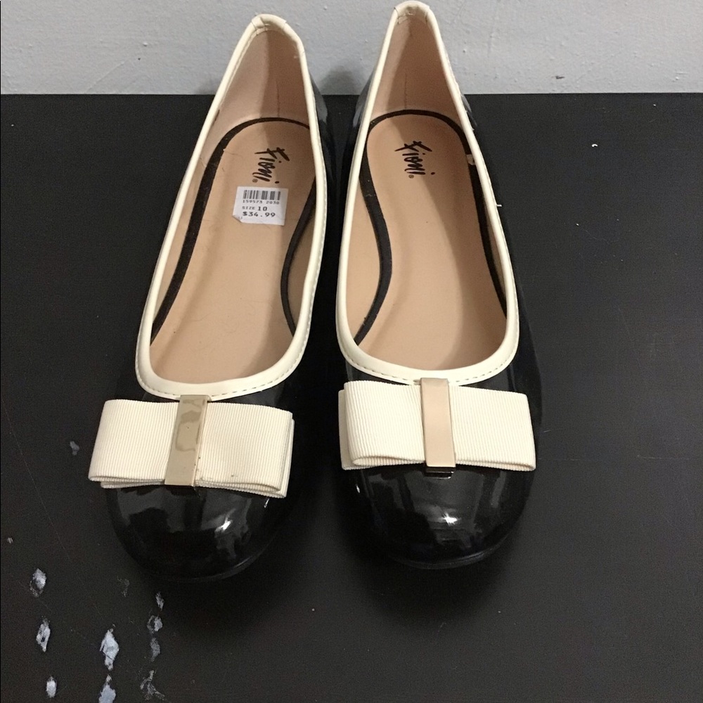 Block and cream flats with bows- fioni